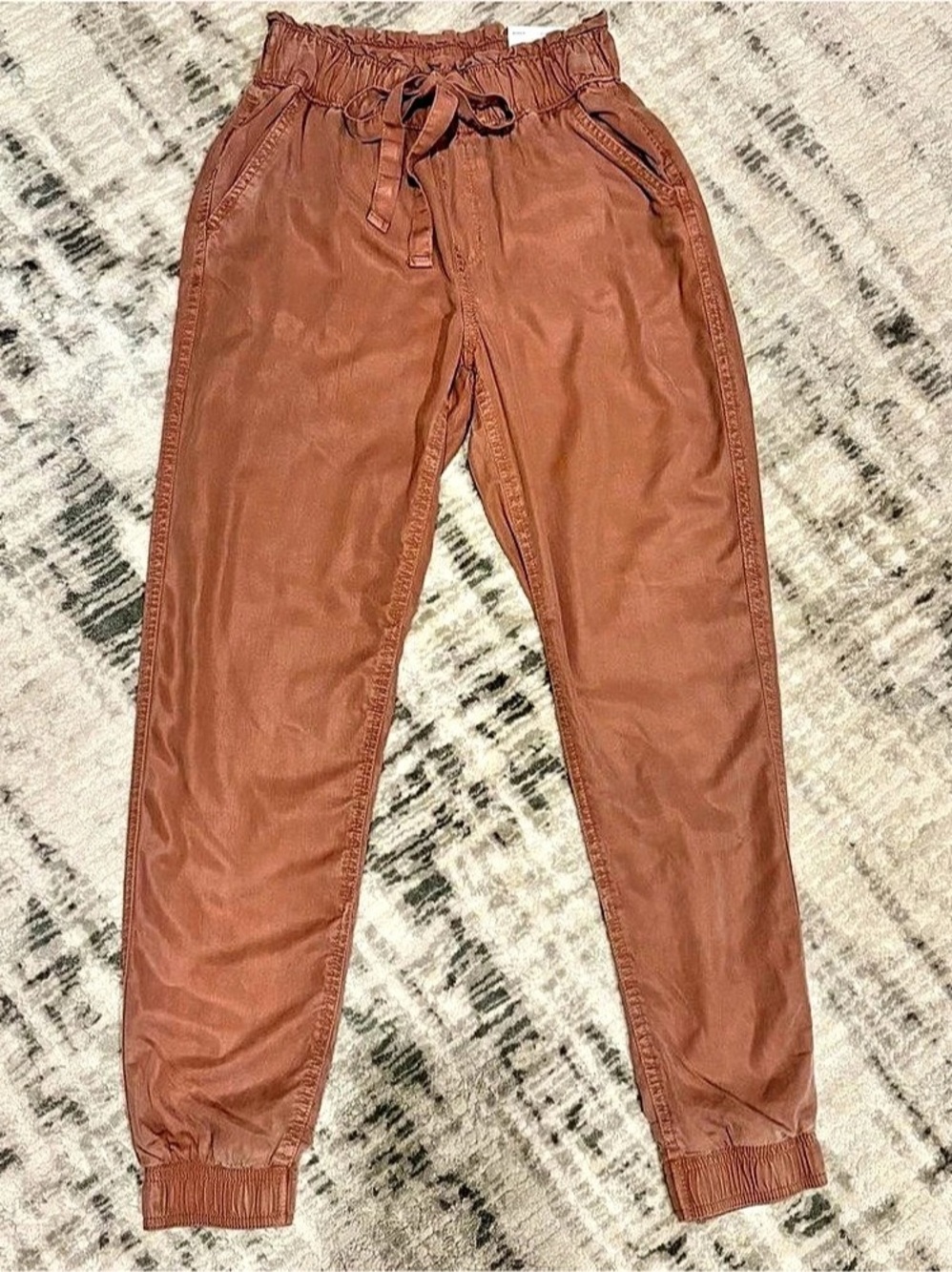 NWT SO High Rise Paperbag Waist Jogger Pants Brown XS